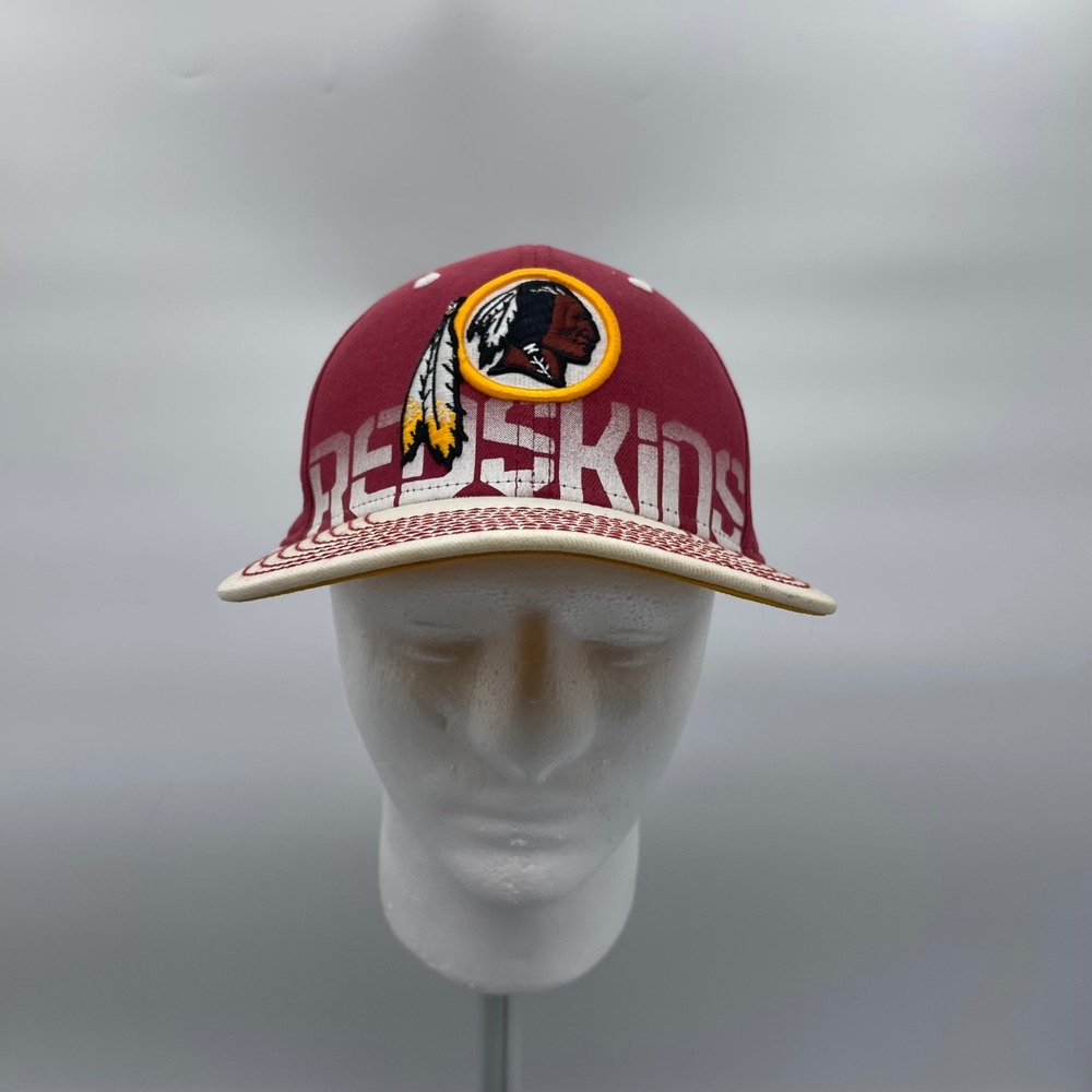Reebok NFL Onfield Washington Redskins S/M Cap Burgundy Gold Stretch Fit Hat